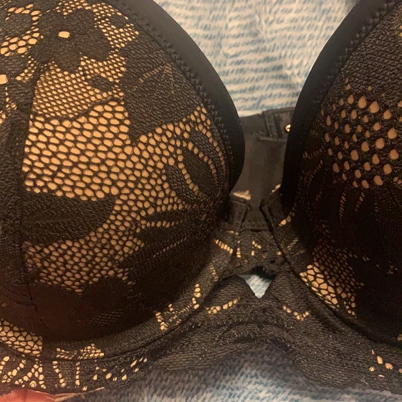 Black Lace Aerie Push Up Bra - Picture 2 of 6